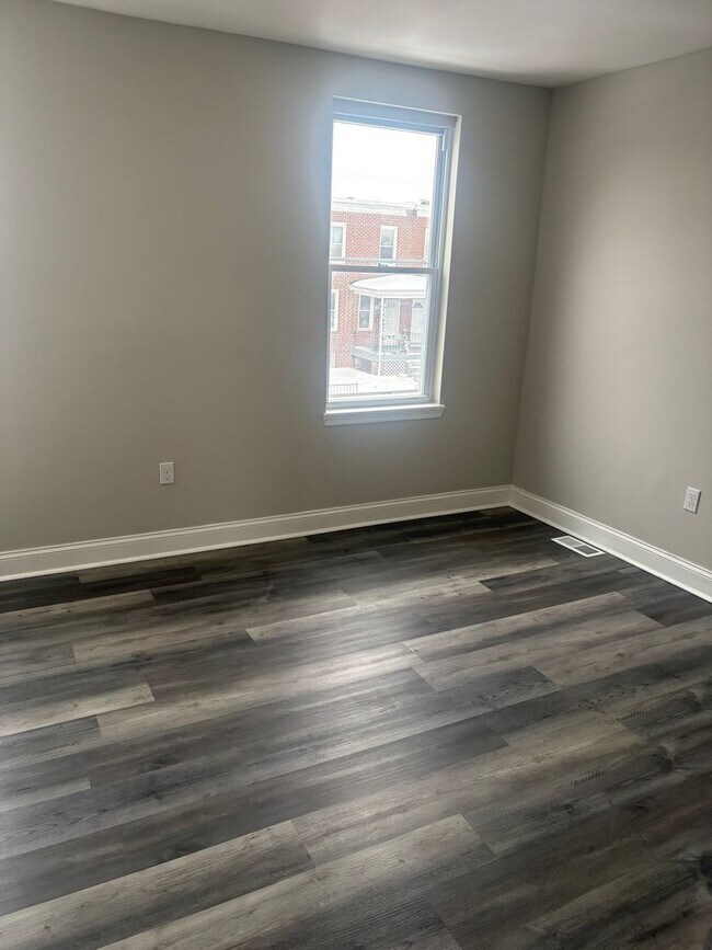 Photo - Spacious 3 Bedroom Home Available In East Baltimore