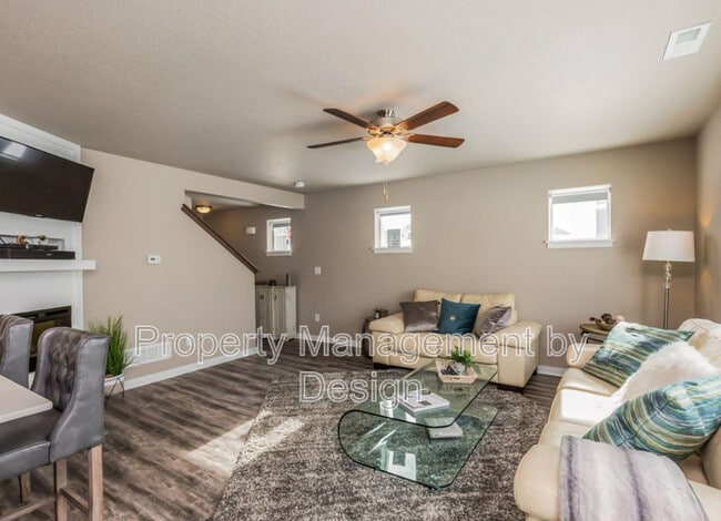 Photo - 763 NE Macey Way