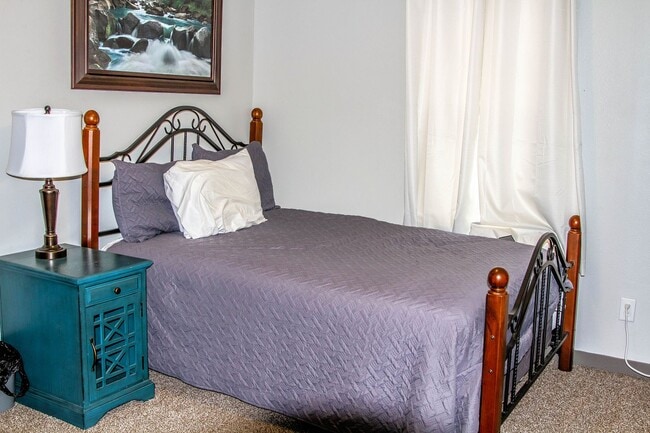 Photo - 422 1/2 W New York Ave