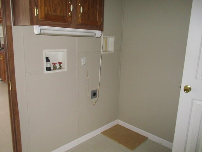 Photo - 192 Zackary St