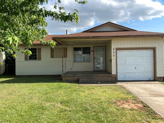 Photo - New paint, 3 bed 1 bath 1 car in SE Okc!