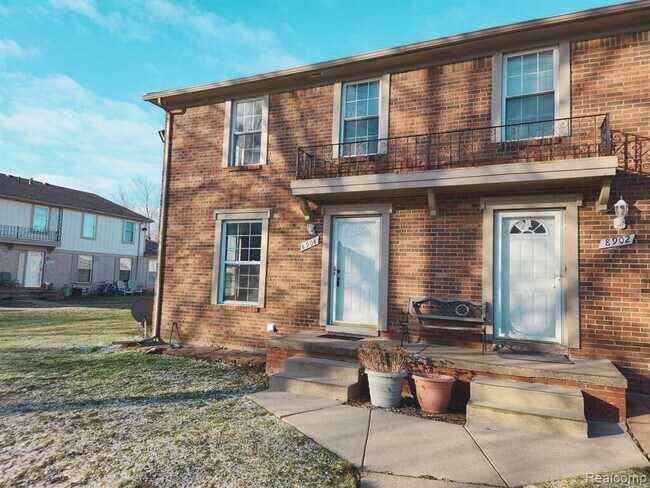 Photo - 8904 Shawn Dr