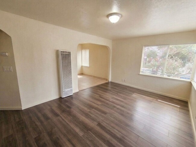 Photo - Recently Remodeled 1 Bedroom Duplex Unit Looking for a new tenant! Unit 2339