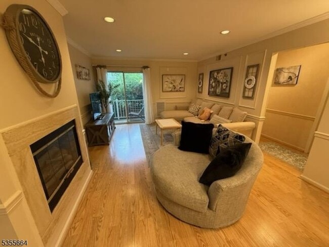 Photo - 1 Brookside Ln