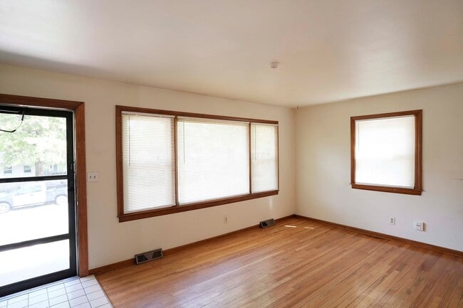 Photo - Updated 4BR/2BA Gladstone Home | Finished Basement | Fenced Yard