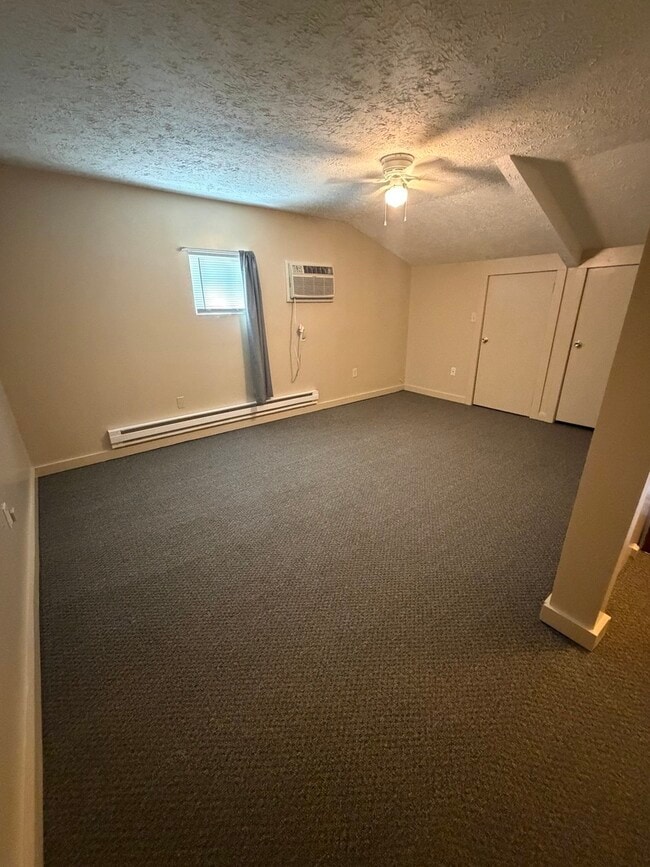 Photo - 690 W Judson St Unit 9