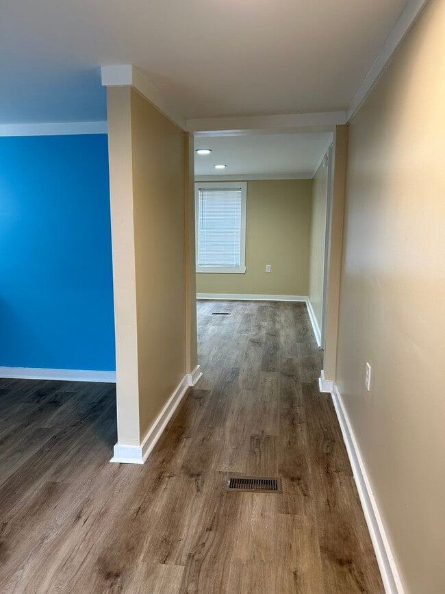 Photo - Spacious 3-Bedroom, 2-Bath Mobile Home on 1 Acre – Pet-Friendly and Perfect for Outdoor Living!