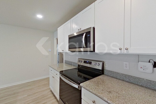 Photo - 113 Metalmark Dr