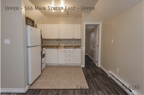 Photo - 566 Main St E Unit Upper