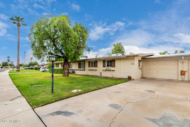 Photo - 10641 W Oakmont Dr