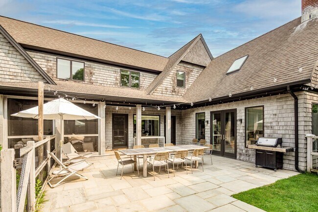 Photo - 92 Scrimshaw Ln