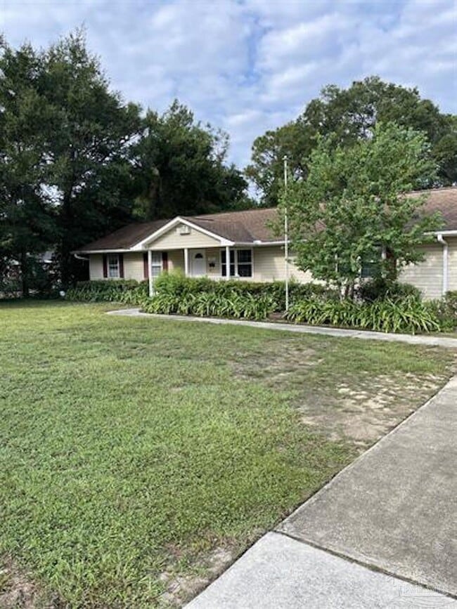 Photo - 1715 Bayou Blvd House
