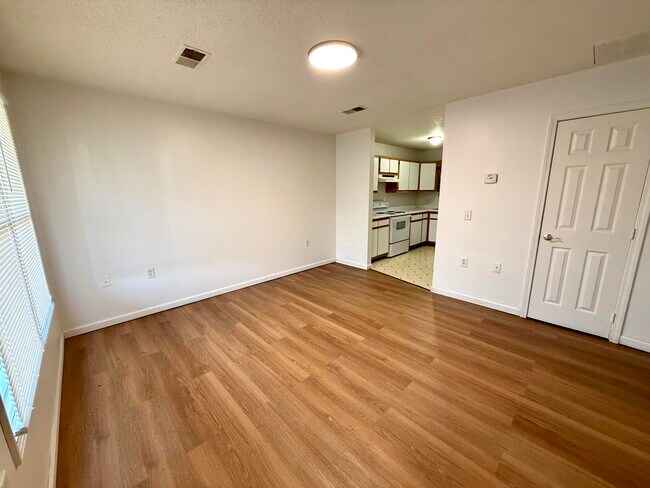 Photo - 46 Sandalwood Wy