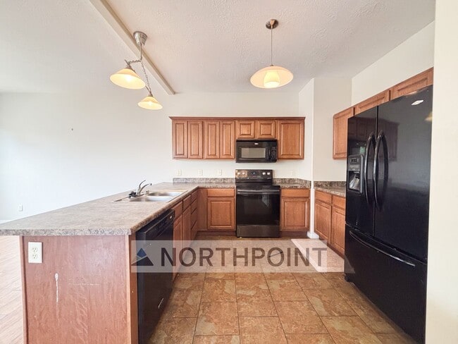 Photo - 3 Bed 2 Bath townhome near Jordan River Park!