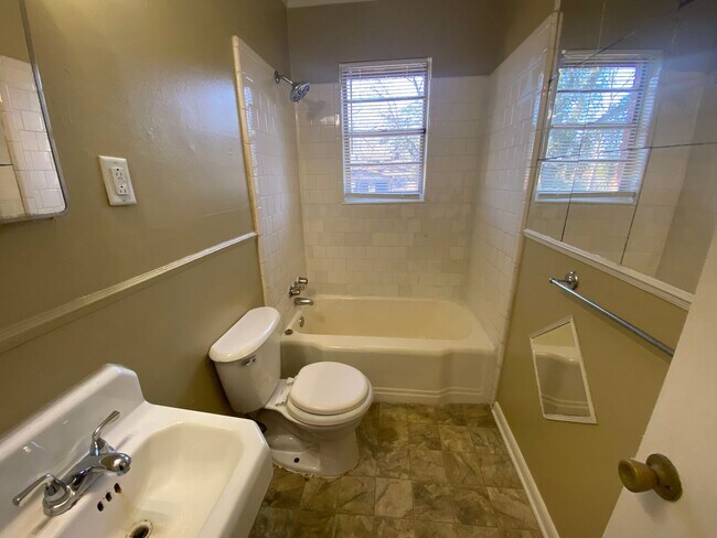 Photo - 3017 Ave C Unit Apt A