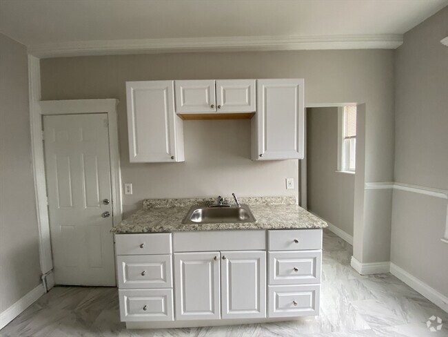 Building Photo - 19 Irma St Unit 3 Rental