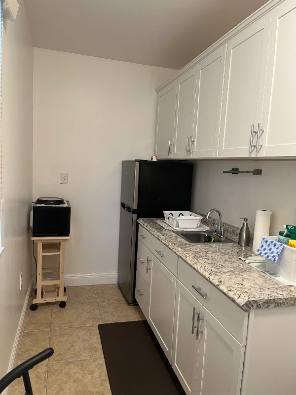 Photo - 147 N Kendall Dr