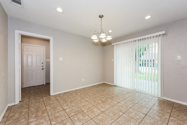 Photo - 1134 Madlynne Dr