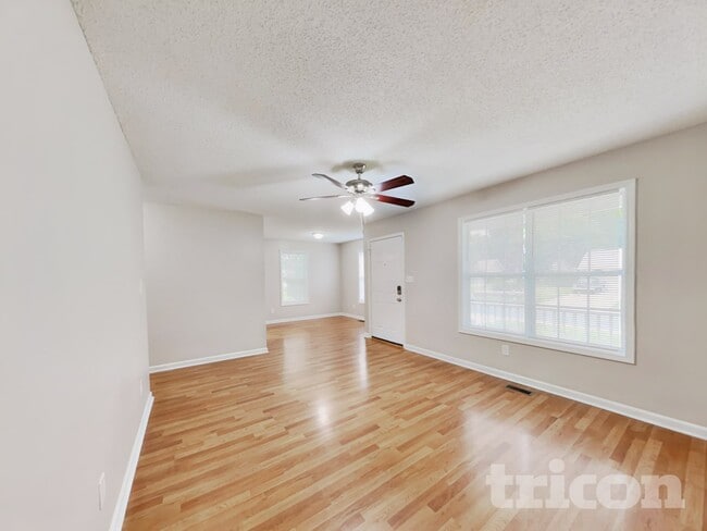 Photo - 4112 Zebulon Ave SW