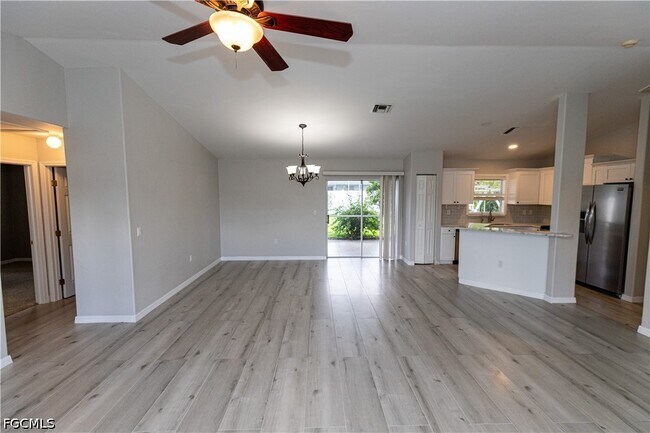 Photo - 417 SE 21st Terrace