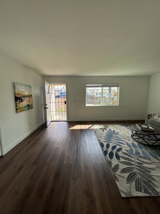 Photo - 1020-1012 12th St