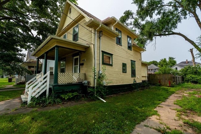 1028 Woodbridge St - 1028 Woodbridge St House