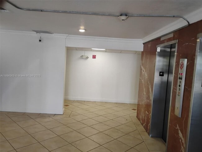 Photo - 9143 SW 77th Ave Unit B605