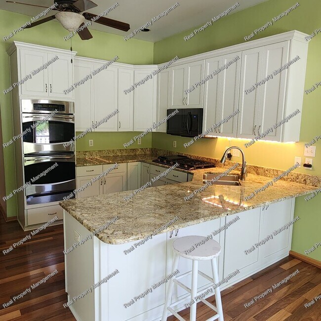 Photo - Gorgeous 4 Bedroom Ranch