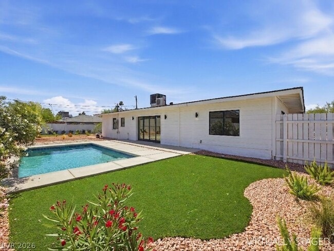 Photo - 701 Canosa Ave