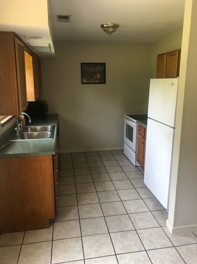 Photo - 11824 E Cypress Dr