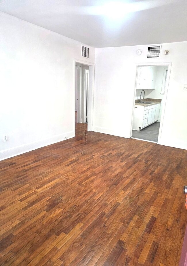 Photo - Two Bedroom Apt For Rent in Sumter SC! Two Weeks FREE!