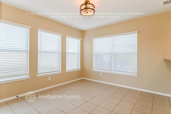 Photo - 120 Lightning Trl