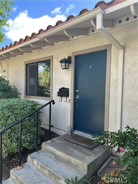 Photo - 3054 Via Serena S