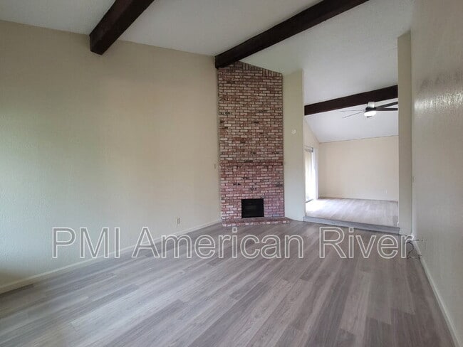 Photo - 9138 Nasreen Dr