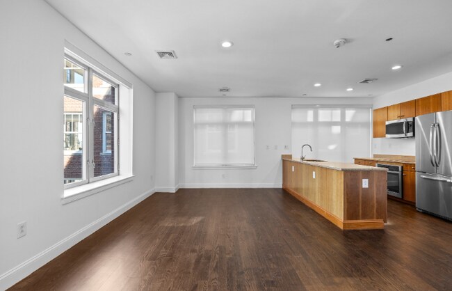 Photo - 425 Boylston St