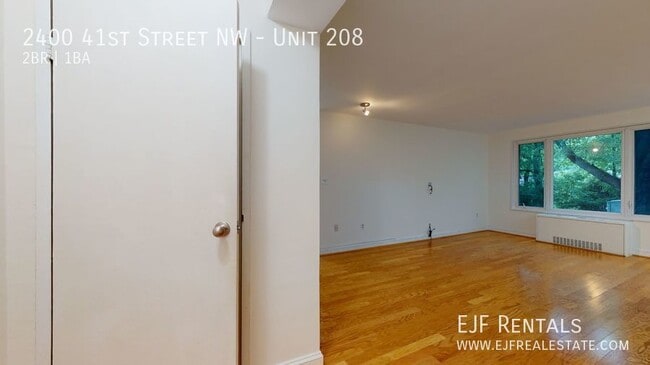 Photo - 2400 41st St NW Unit 208