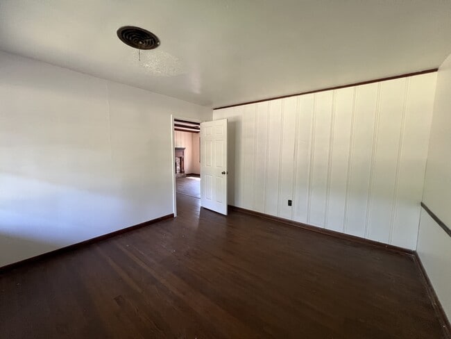 Photo - 251 Catalina Cir