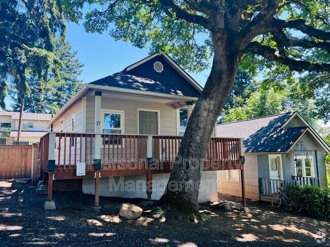 Building Photo - 2311 SW 6th Ave Rental