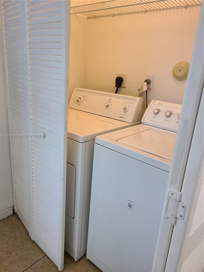 Photo - 3071 Riverside Dr Unit 11