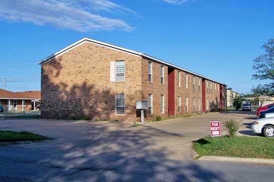 Photo - 906 N Franklin St Apartments