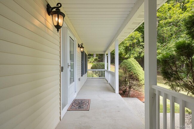 Photo - 5 Sherwood Farms Ct