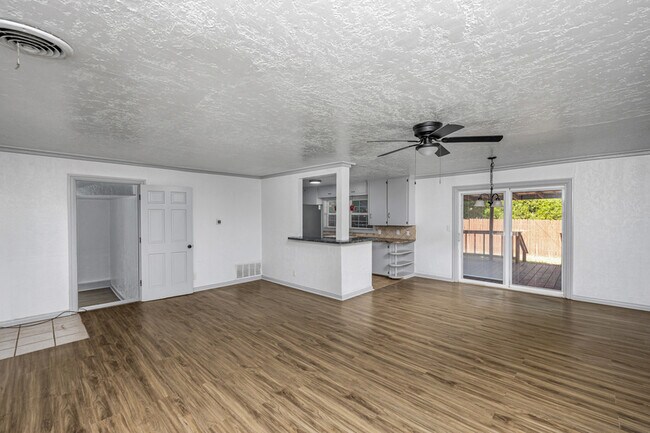 Photo - 713 NW 32nd St