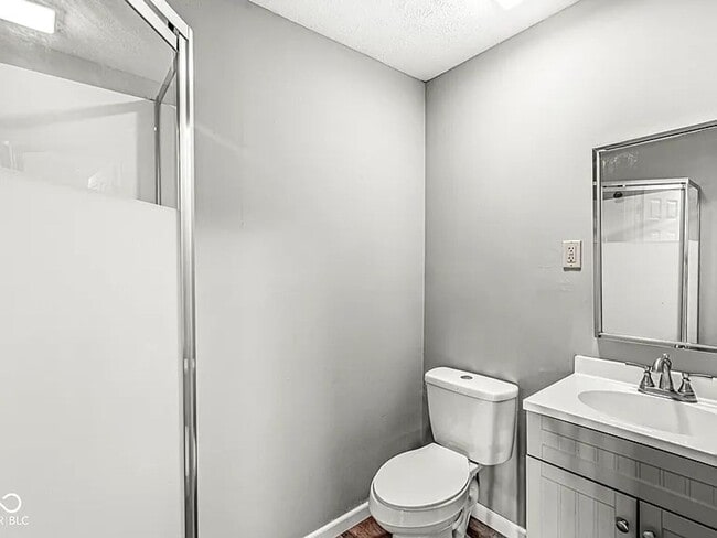 Photo - 841 Birch Ave Unit 1