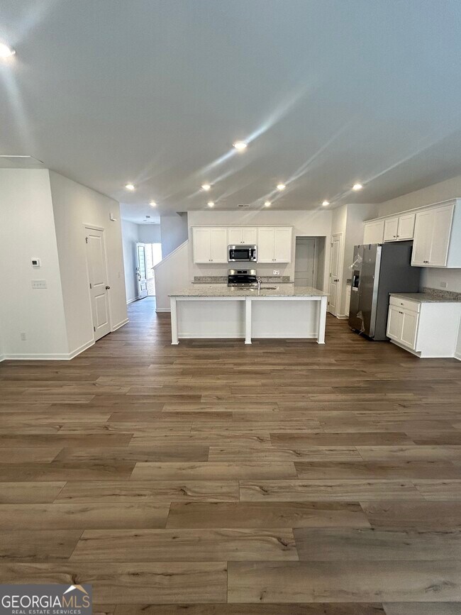 Photo - 160 Vision St