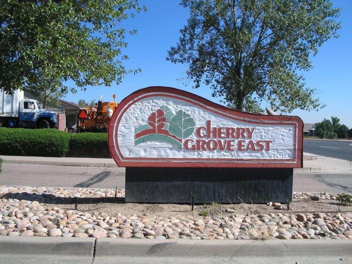 **$500 Move in Special** Updated Spacious 1 bed/1 bath in Aurora (Pictures to Come) - **$500 Move in Special**  Updated Spacious 1 bed/1 bath in Aurora (Pictures to Come)