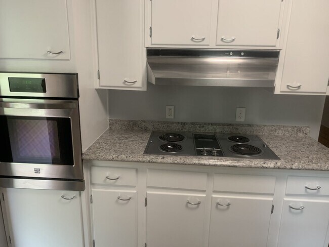 Photo - 2305 Domingo Dr House