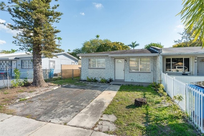 Photo - 3805 SW 54th Ave