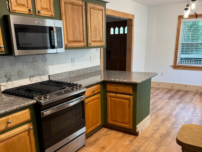 Photo - 732 Wilkinson St