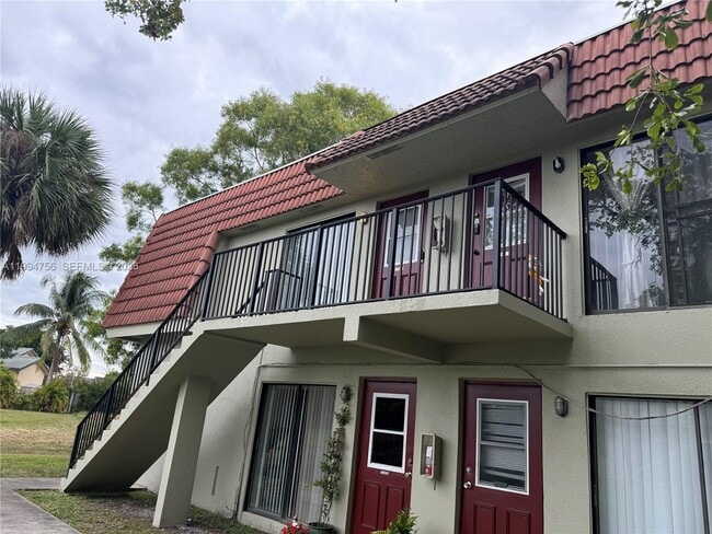 Building Photo - 11380 Royal Palm Blvd Unit 11380