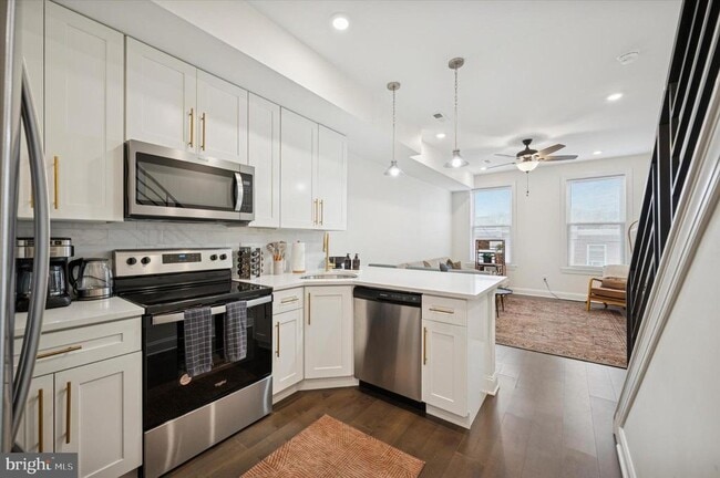 Photo - 3958 Mt Vernon St